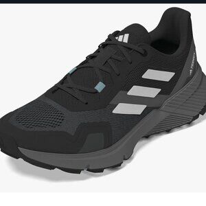 New in Box adidas Women's Terrex Soulstride Sneaker, black/gray, 6.5